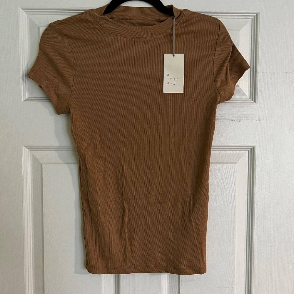 A New Day Mock Neck Ribbed Nude/Tan T Shirt Small